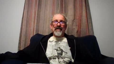 Snapshot of jony_five chatting on 10.31.25 Jon online show from 10.31.25