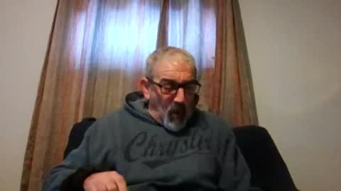 Snapshot of jony_five chatting on 12.03.25 Jon online show from 12.03.25