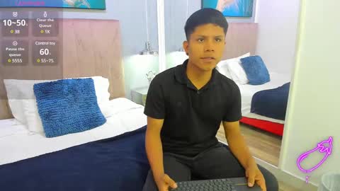 Snapshot of jordan_frank chatting on 12.26.24 Jordan Frank online show from 12.26.24