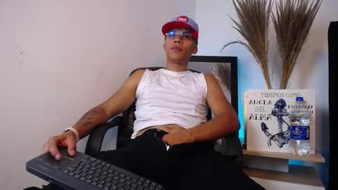 Snapshot of jordan_kiing chatting on 10.17.25 Jordan Kiing online show from 10.17.25