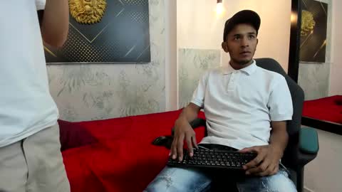 Snapshot of jordanandandrew chatting on 02.23.25 jordanandandrew online show from 02.23.25