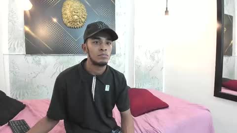 Snapshot of jordanandandrew chatting on 03.05.25 jordanandandrew online show from 03.05.25