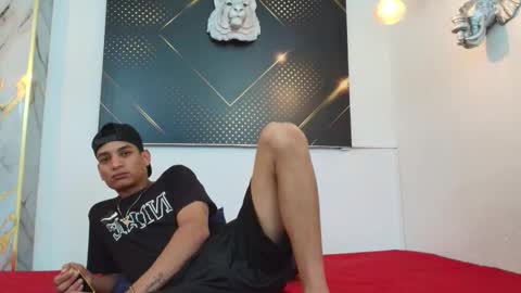 Snapshot of jordanandandrew chatting on 10.02.25 jordanandandrew online show from 10.02.25