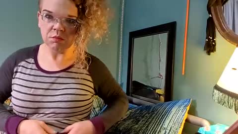 Snapshot of jorjina_x_mckie chatting on 01.11.25 jorjina_x_mckie online show from 01.11.25