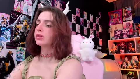 Snapshot of jorougumo chatting on 12.21.25 Rose online show from 12.21.25