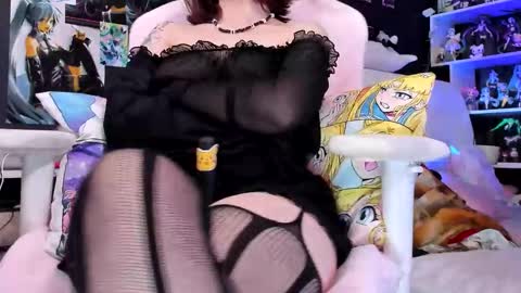 Snapshot of jorougumo chatting on 01.16.26 Rose online show from 01.16.26