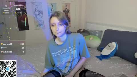 Snapshot of jorroger chatting on 11.19.25 Mila online show from 11.19.25