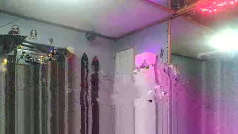 Snapshot of josavaho235836 chatting on 02.17.26 Joey Amy online show from 02.17.26