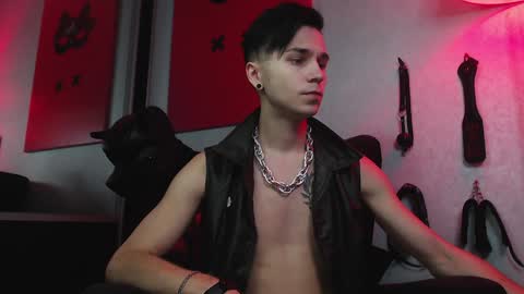 Snapshot of joseph__quinn chatting on 01.26.25 Master Joseph online show from 01.26.25