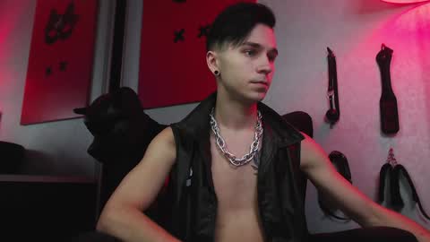 Snapshot of joseph__quinn chatting on 01.26.25 Master Joseph online show from 01.26.25