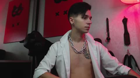 Snapshot of joseph__quinn chatting on 01.29.25 Master Joseph online show from 01.29.25