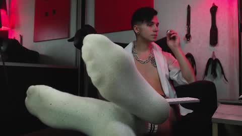 Snapshot of joseph__quinn chatting on 01.29.25 Master Joseph online show from 01.29.25