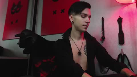 Snapshot of joseph__quinn chatting on 02.04.25 Master Joseph online show from 02.04.25