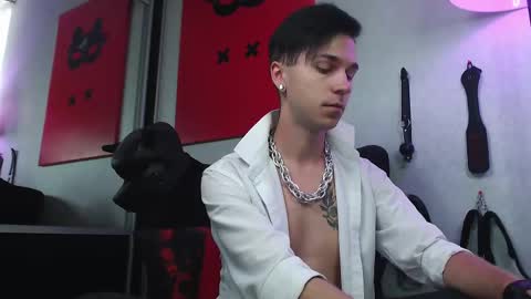 Snapshot of joseph__quinn chatting on 02.17.25 Master Joseph online show from 02.17.25