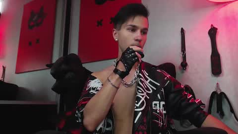 Snapshot of joseph__quinn chatting on 02.19.25 Master Joseph online show from 02.19.25