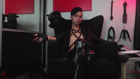 Snapshot of joseph__quinn chatting on 02.20.25 Master Joseph online show from 02.20.25