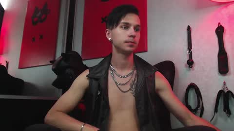 Snapshot of joseph__quinn chatting on 02.21.25 Master Joseph online show from 02.21.25