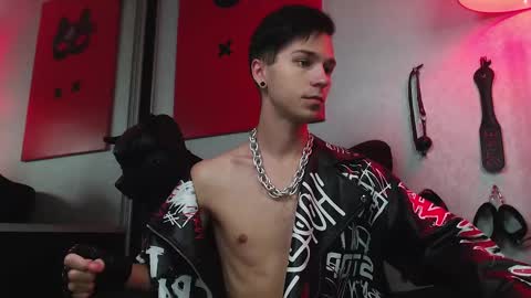 Snapshot of joseph__quinn chatting on 02.28.25 Master Joseph online show from 02.28.25