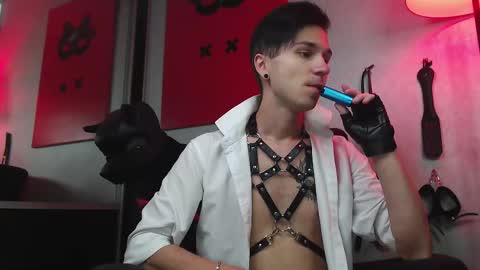 Snapshot of joseph__quinn chatting on 03.01.25 Master Joseph online show from 03.01.25