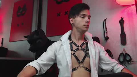 Snapshot of joseph__quinn chatting on 03.01.25 Master Joseph online show from 03.01.25