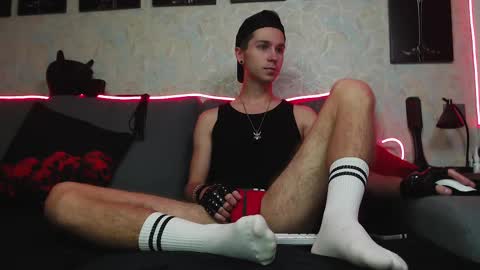 Snapshot of joseph__quinn chatting on 03.04.25 Master Joseph online show from 03.04.25