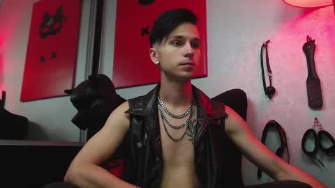 Snapshot of joseph__quinn chatting on 03.06.25 Master Joseph online show from 03.06.25