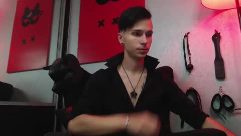 Snapshot of joseph__quinn chatting on 03.07.25 Master Joseph online show from 03.07.25