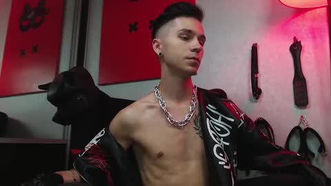 Snapshot of joseph__quinn chatting on 03.10.25 Master Joseph online show from 03.10.25