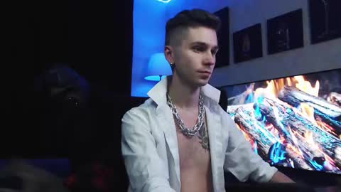 Snapshot of joseph__quinn chatting on 09.08.25 Master Joseph online show from 09.08.25