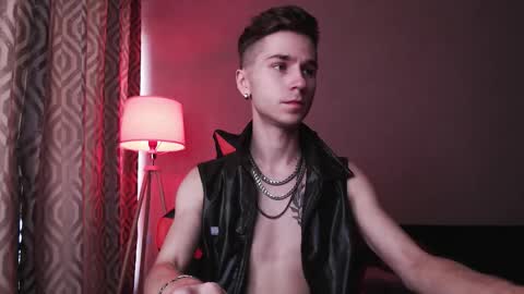 Snapshot of joseph__quinn chatting on 10.13.25 Master Joseph online show from 10.13.25