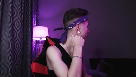 Snapshot of joseph__quinn chatting on 10.15.25 Master Joseph online show from 10.15.25