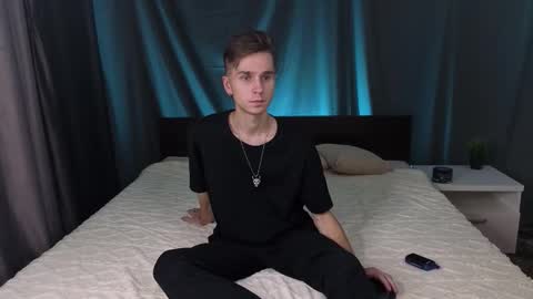 Snapshot of joseph__quinn chatting on 11.15.25 Master Joseph online show from 11.15.25