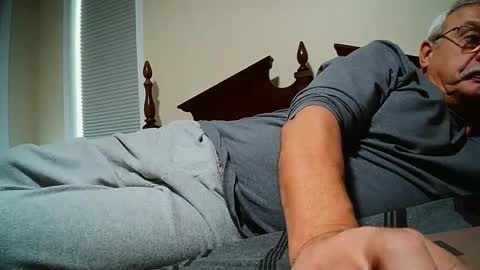 josephgr2021 online show from 11.04.25