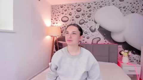 Josephine online show from 04.10.26