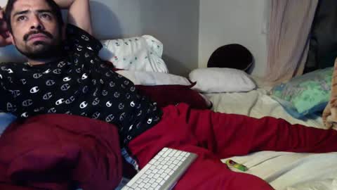 Snapshot of josephs1990 chatting on 01.06.25 josephs1990 online show from 01.06.25