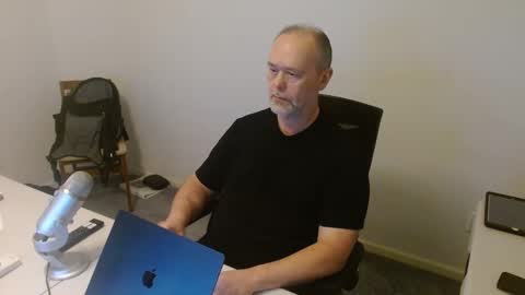 Snapshot of josh36sd chatting on 10.18.25 Josh online show from 10.18.25