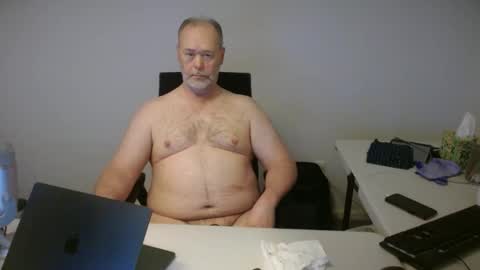 Snapshot of josh36sd chatting on 11.22.25 Josh online show from 11.22.25