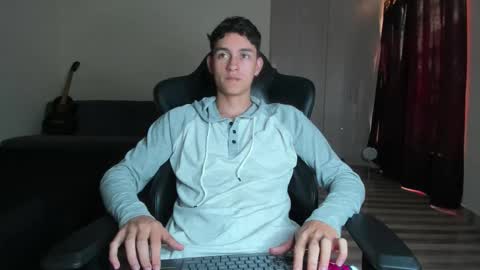 Snapshot of joshmiller_ chatting on 11.21.25 Josh online show from 11.21.25