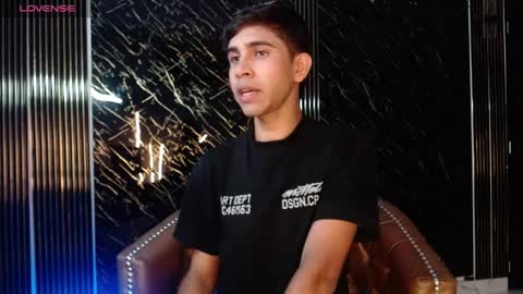 joshua_saenz_ online show from 04.05.26