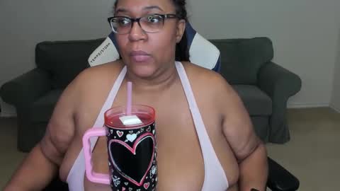 Snapshot of josie_kiss chatting on 01.30.25 Josie Kiss online show from 01.30.25