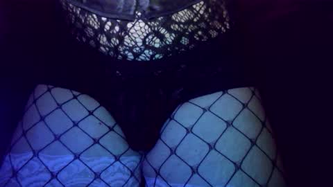 Sissy with shrunken little clitty online show from 10.19.25