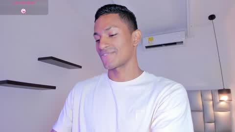 Snapshot of jossjordan chatting on 11.20.25 JOSS JORDAN online show from 11.20.25