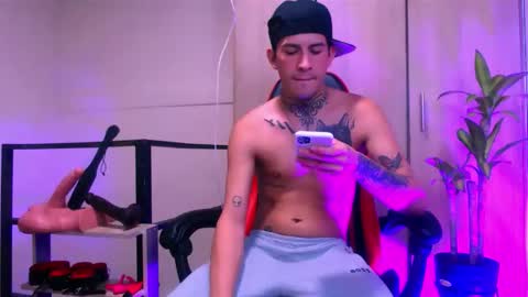 Snapshot of josue_linares chatting on 05.24.26 josue_linares online show from 05.24.26