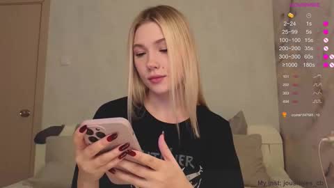 Snapshot of jousimies chatting on 10.31.25 Jane online show from 10.31.25