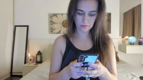 Snapshot of joycasidy chatting on 12.02.24 CassidyJoy online show from 12.02.24