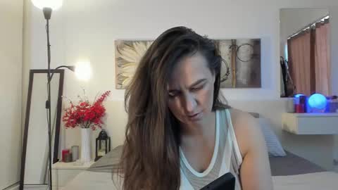 Snapshot of joycasidy chatting on 09.18.25 CassidyJoy online show from 09.18.25
