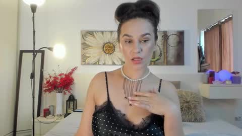 Snapshot of joycasidy chatting on 10.01.25 CassidyJoy online show from 10.01.25