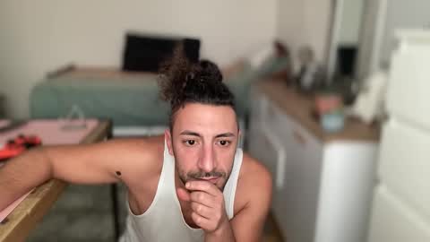 Snapshot of joyfulleyes chatting on 11.23.25 joyfulleyes online show from 11.23.25