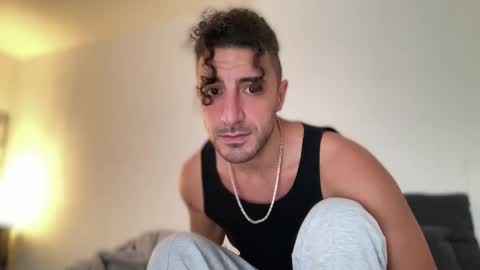 Snapshot of joyfulleyes chatting on 12.04.25 joyfulleyes online show from 12.04.25