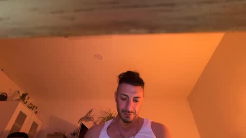 Snapshot of joyfulleyes chatting on 03.19.26 joyfulleyes online show from 03.19.26